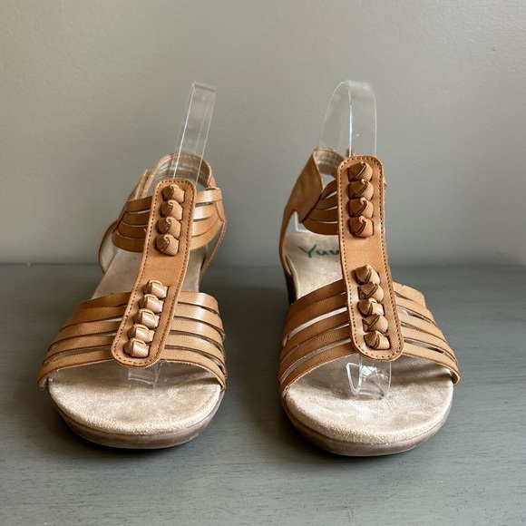 Yuu Handey Strappy Wedge Gladiator Tan Neutral Ankle Strap Sandals 7 Wide Boho - Picture 3 of 16